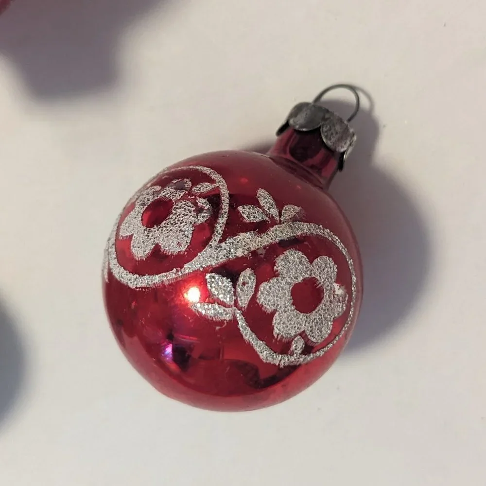 Vintage Mercury Glass Stenciled Snowflake‎ Christmas Holiday Ornament Glitter